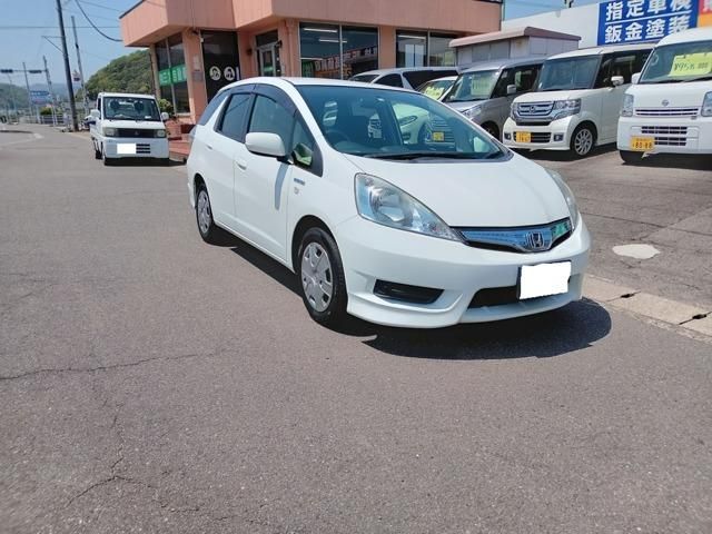 #A13085892 HONDA FIT SHUTTLE HYBRID 2013/9