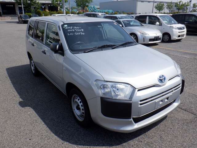 TOYOTA PROBOX VAN HYBRID
