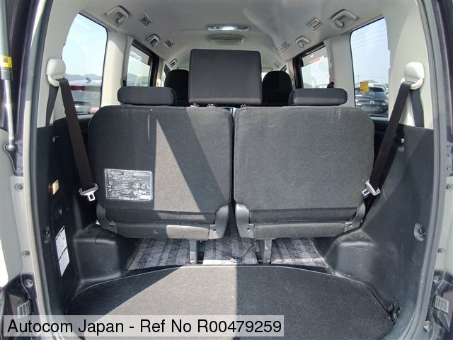Ref No.R00479259 TOYOTA VOXY Image8