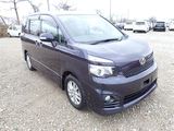 2010 / 8 TOYOTA VOXY