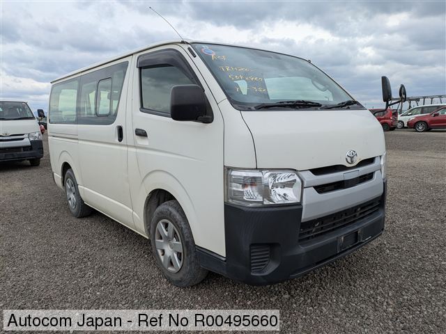 TOYOTA HIACE V