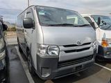 TOYOTA HIACE V