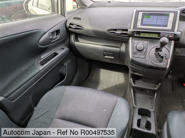 Ref No.R00497535 TOYOTA WISH Image9