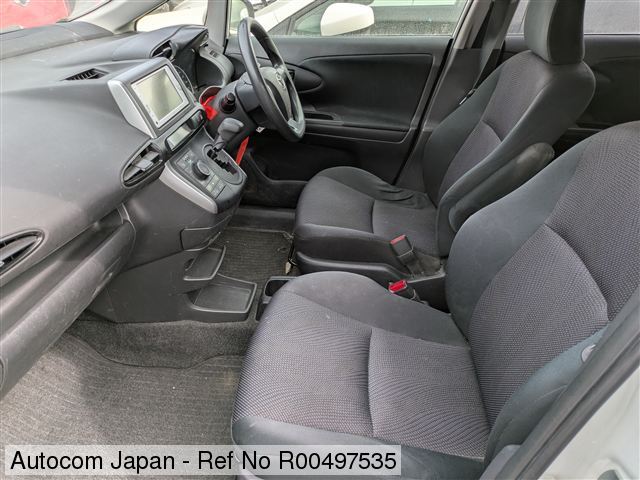 Ref No.R00497535 TOYOTA WISH Image11