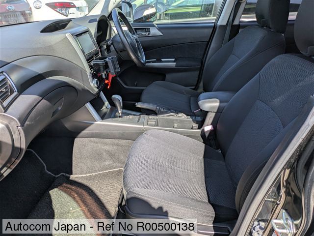 Ref No.R00500138 SUBARU FORESTER Image11
