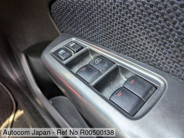 Ref No.R00500138 SUBARU FORESTER Image24