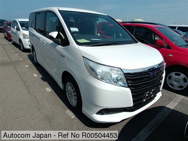 TOYOTA NOAH HV