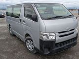 TOYOTA HIACE V