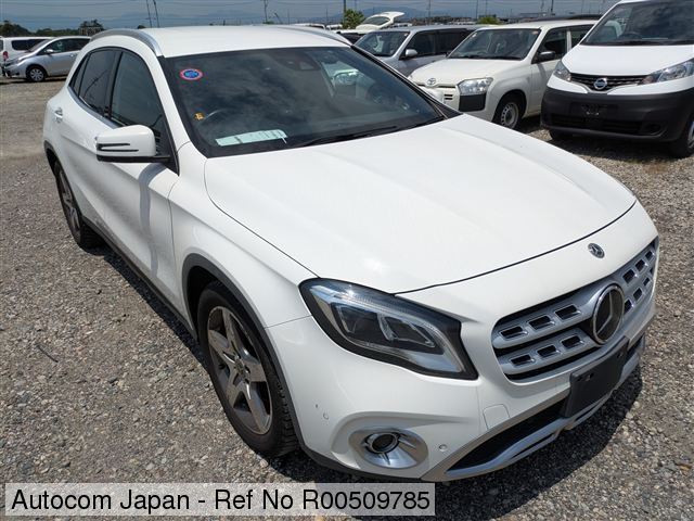 MERCEDES GLA220