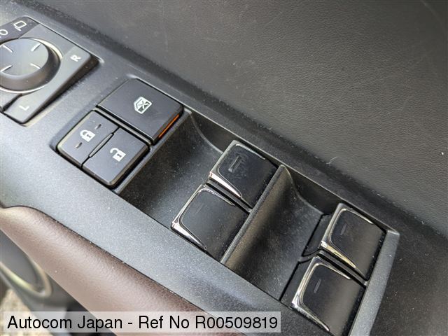 Ref No.R00509819 LEXUS NX300 Image24