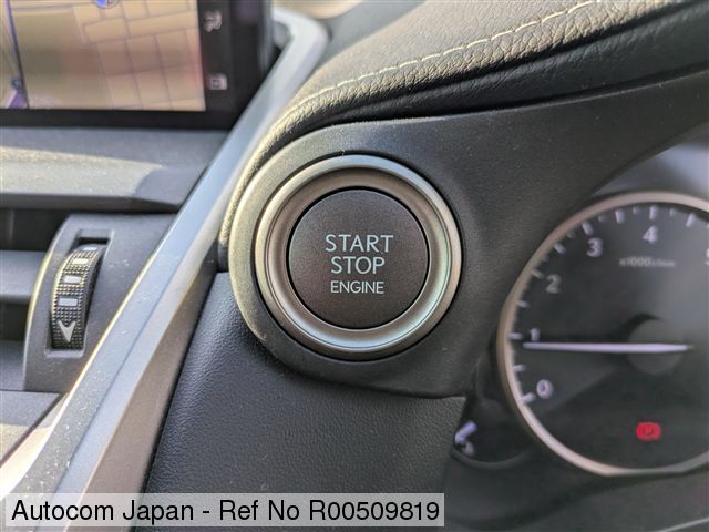 Ref No.R00509819 LEXUS NX300 Image33