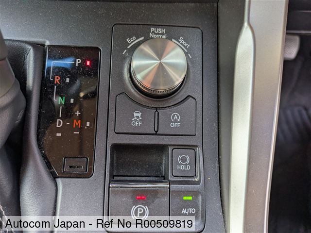 Ref No.R00509819 LEXUS NX300 Image35