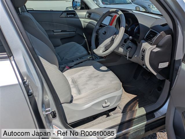 Ref No.R00510085 SUBARU FORESTER Image8