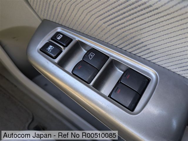 Ref No.R00510085 SUBARU FORESTER Image19