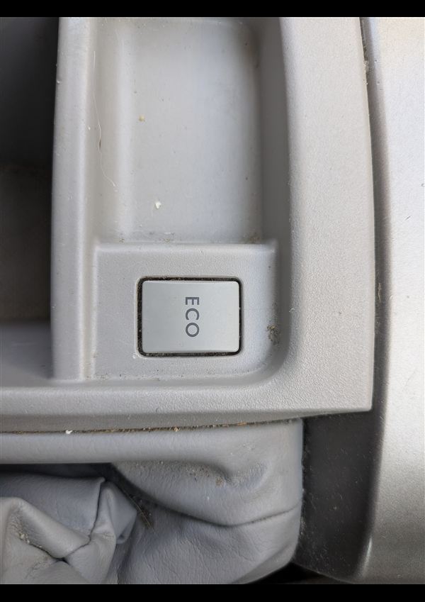 Ref No.R00510085 SUBARU FORESTER Image24
