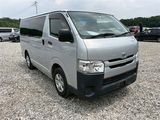 TOYOTA HIACE V