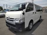 TOYOTA HIACE V
