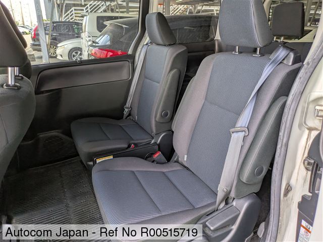 Ref No.R00515719 TOYOTA NOAH Image11