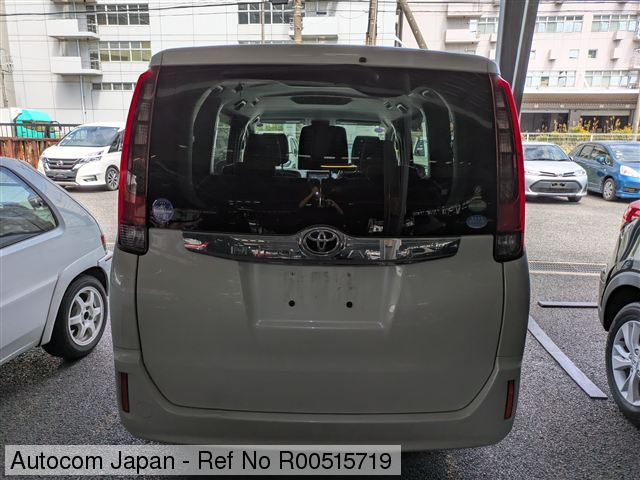 Ref No.R00515719 TOYOTA NOAH Image34
