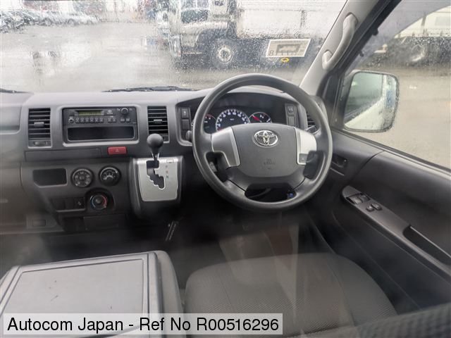 Ref No.R00516296 TOYOTA HIACE V Image3