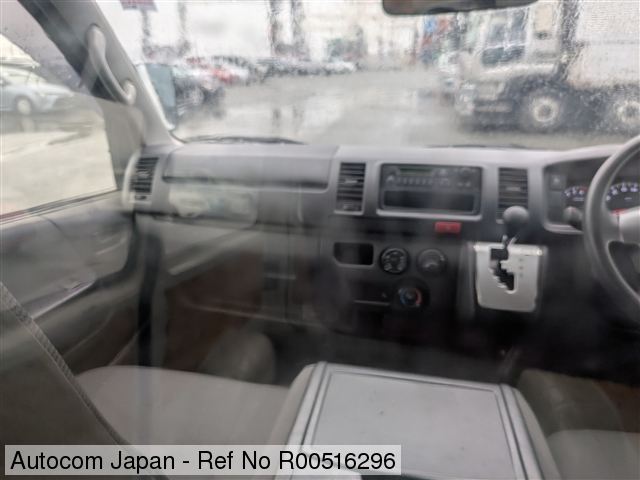 Ref No.R00516296 TOYOTA HIACE V Image7