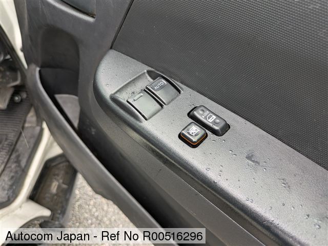 Ref No.R00516296 TOYOTA HIACE V Image13