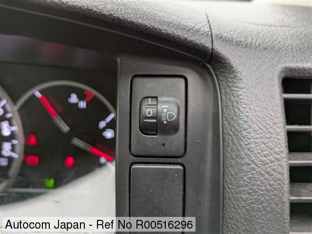 Ref No.R00516296 TOYOTA HIACE V Image16