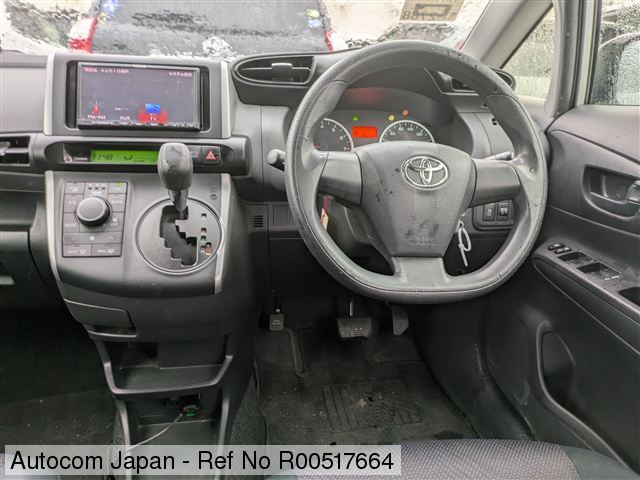 Ref No.R00517664 TOYOTA WISH Image3