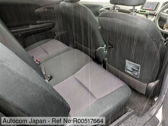 Ref No.R00517664 TOYOTA WISH Image4