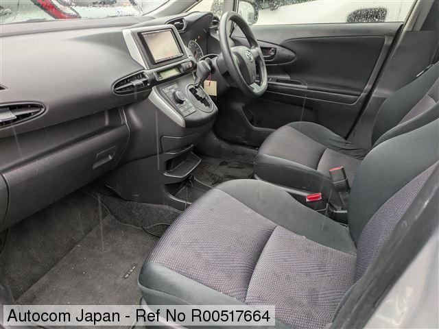 Ref No.R00517664 TOYOTA WISH Image12