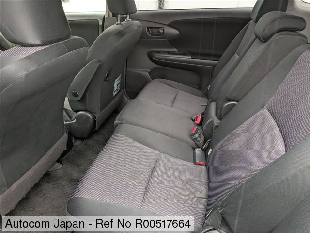 Ref No.R00517664 TOYOTA WISH Image13