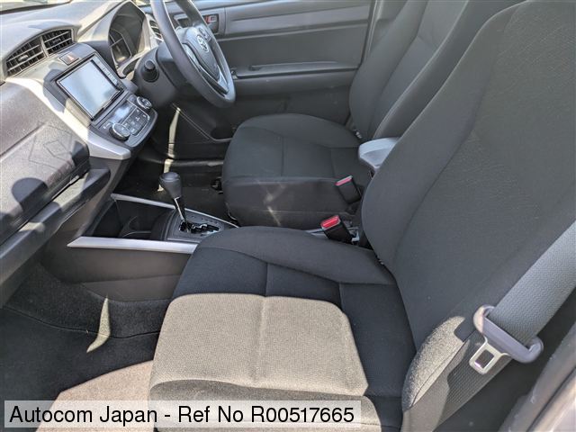 Ref No.R00517665 TOYOTA FIELDER HV Image9