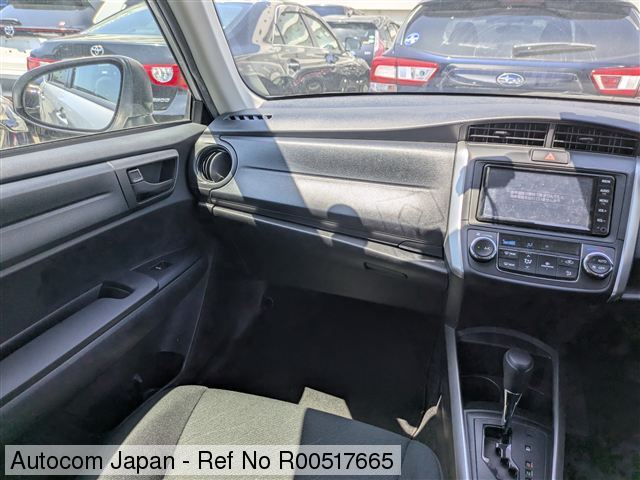 Ref No.R00517665 TOYOTA FIELDER HV Image10