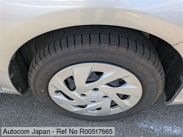 Ref No.R00517665 TOYOTA FIELDER HV Image16
