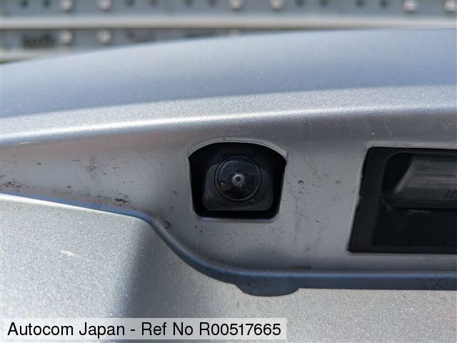 Ref No.R00517665 TOYOTA FIELDER HV Image17
