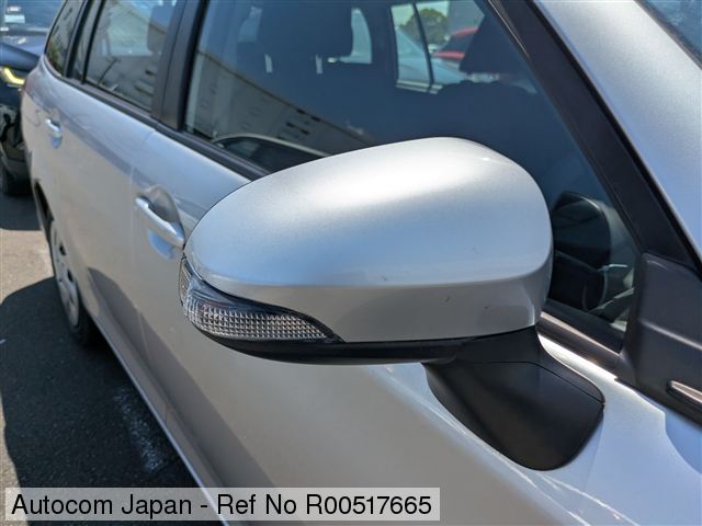Ref No.R00517665 TOYOTA FIELDER HV Image19