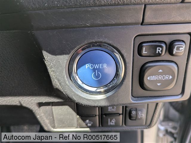 Ref No.R00517665 TOYOTA FIELDER HV Image20