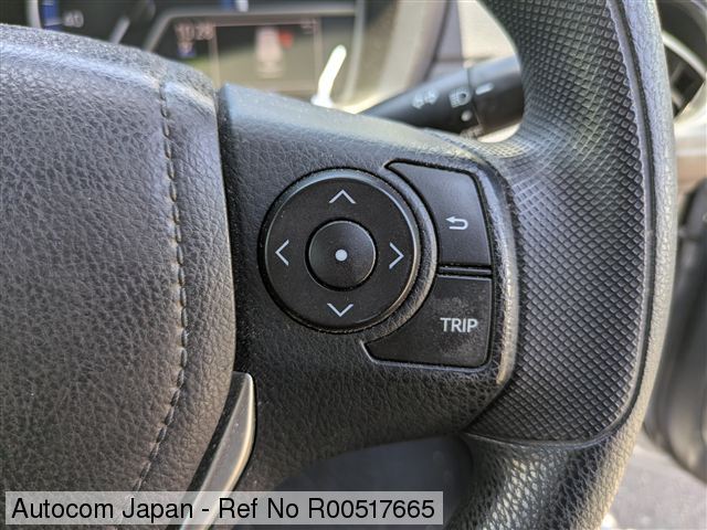 Ref No.R00517665 TOYOTA FIELDER HV Image21