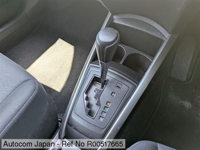 Ref No.R00517665 TOYOTA FIELDER HV Image29