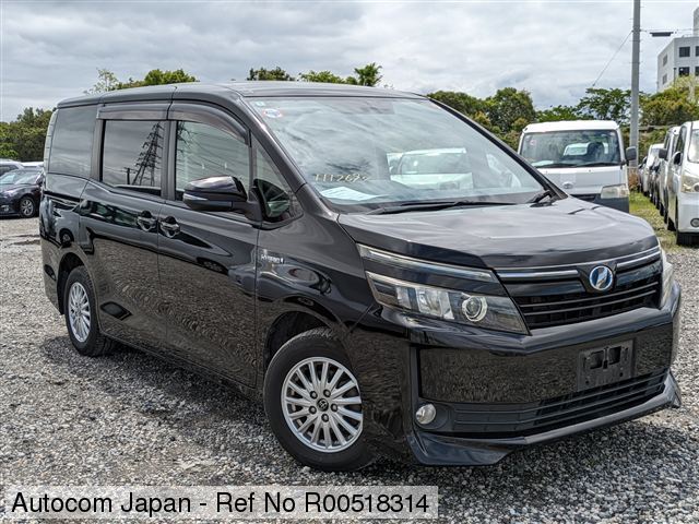 Ref No.R00518314 TOYOTA VOXY HV Image1