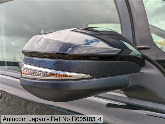 Ref No.R00518314 TOYOTA VOXY HV Image21