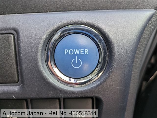 Ref No.R00518314 TOYOTA VOXY HV Image25