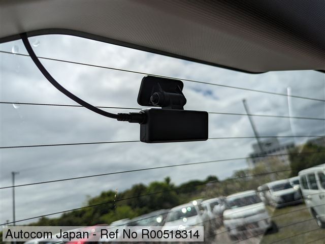 Ref No.R00518314 TOYOTA VOXY HV Image34