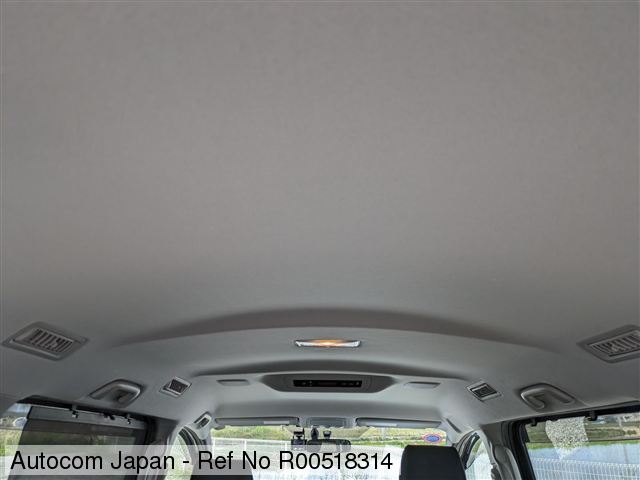 Ref No.R00518314 TOYOTA VOXY HV Image35