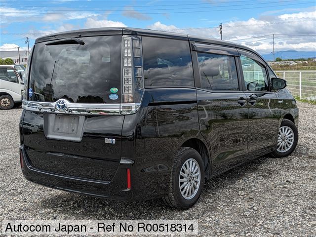 Ref No.R00518314 TOYOTA VOXY HV Image37