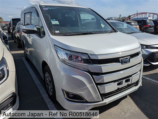 Ref No.R00518646 TOYOTA NOAH Image1
