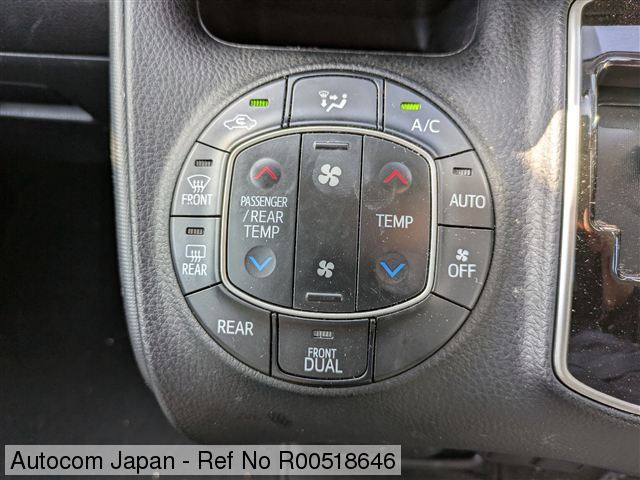 Ref No.R00518646 TOYOTA NOAH Image26
