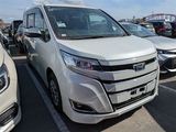 #R00518646_TOYOTA_NOAH_ZRR85