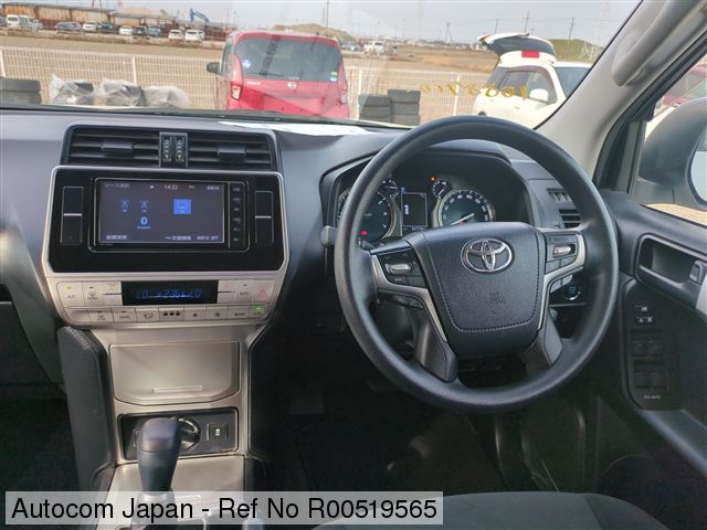 Ref No.R00519565 TOYOTA LAND CRUISER PRADO Image3