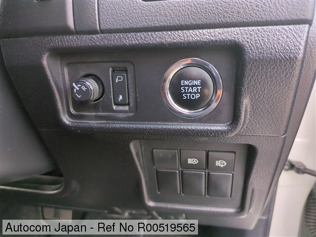 Ref No.R00519565 TOYOTA LAND CRUISER PRADO Image27